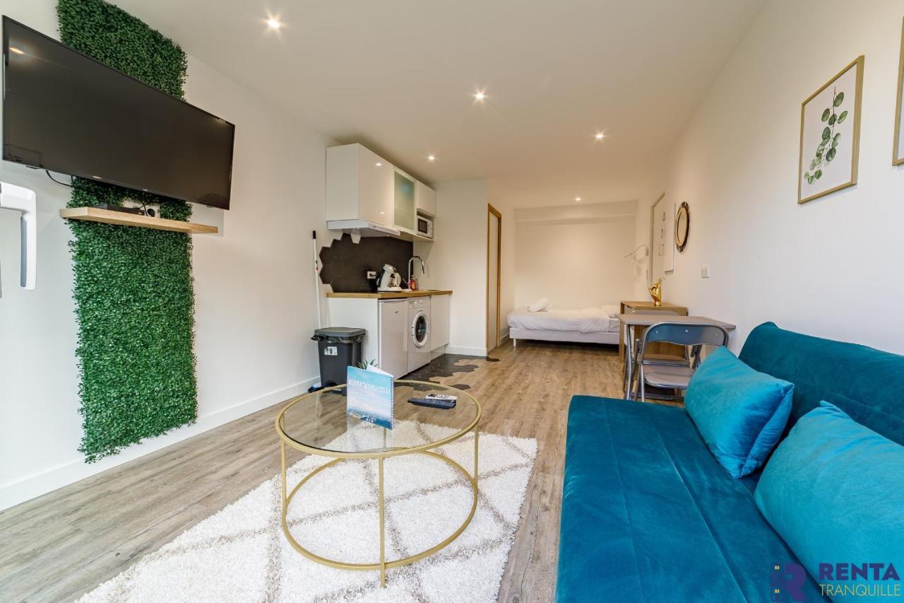 Appartement Le Provencal - Wi-Fi - Parking à Fréjus Extérieur photo